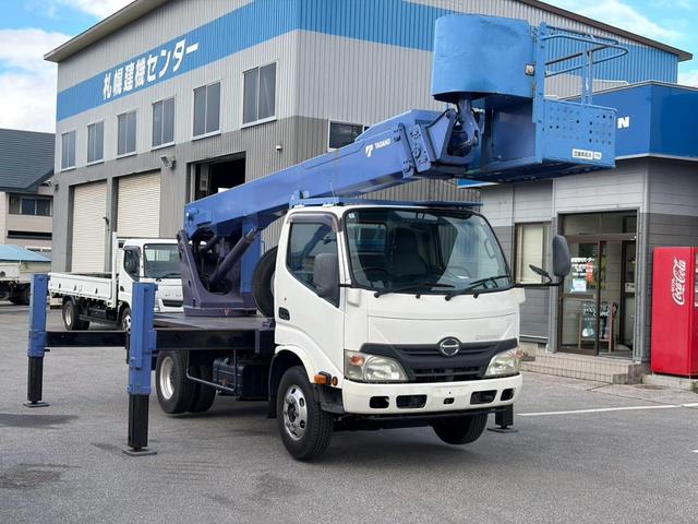 2011 Hino Dutro – thumbnail 4