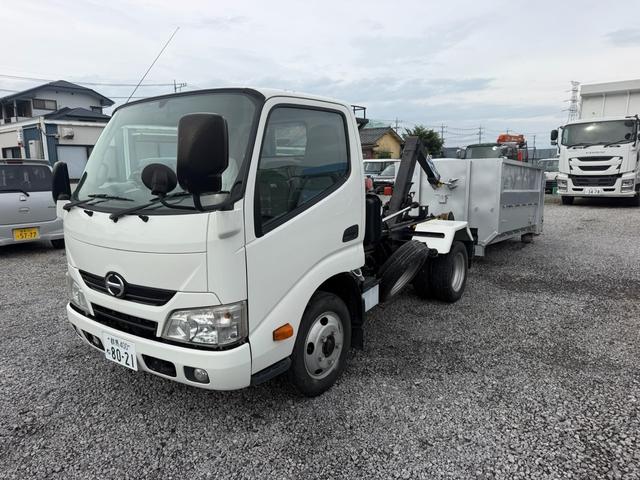 2011 Hino Dutro