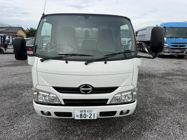 2011 Hino Dutro – thumbnail 3