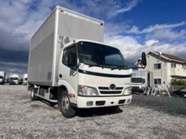 2011 Hino Dutro – thumbnail 2