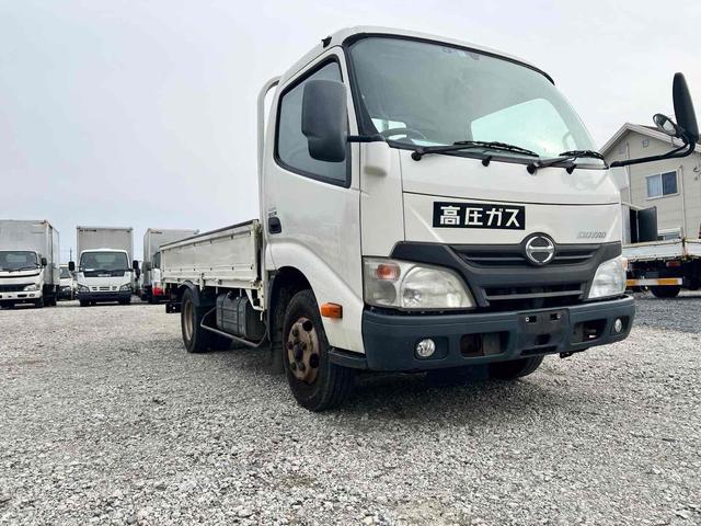 2011 Hino Dutro – thumbnail 2