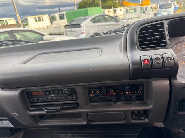 1998 Isuzu Elf – thumbnail 4