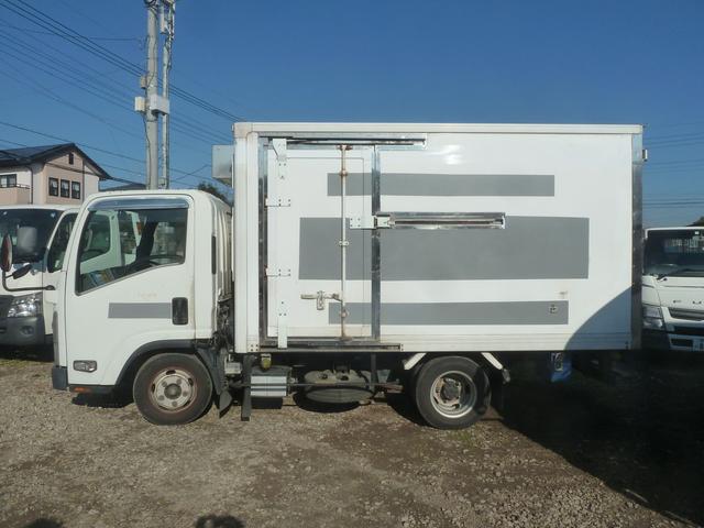 2008 Isuzu Elf – thumbnail 3