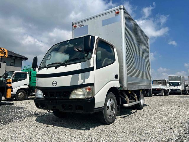 2005 Hino Dutro