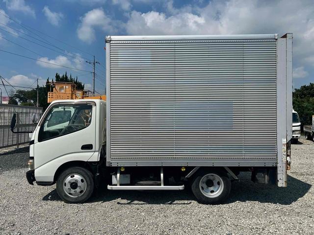 2005 Hino Dutro – thumbnail 4