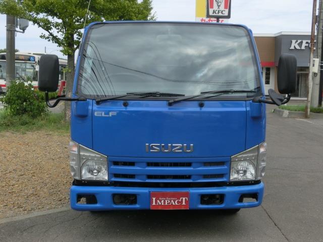 2009 Isuzu Elf – thumbnail 2