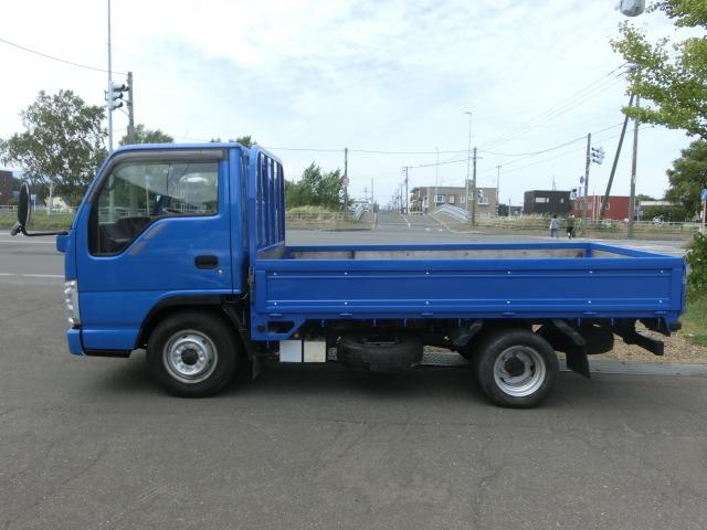 2009 Isuzu Elf – thumbnail 3