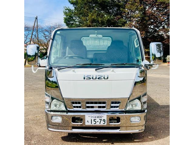2005 Isuzu Elf – thumbnail 2
