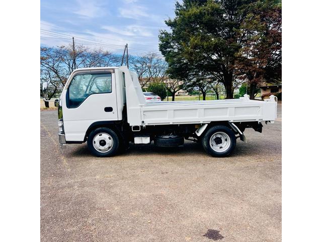 2005 Isuzu Elf – thumbnail 4