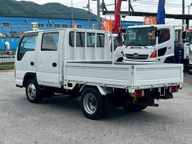 2009 Isuzu Elf – thumbnail 4