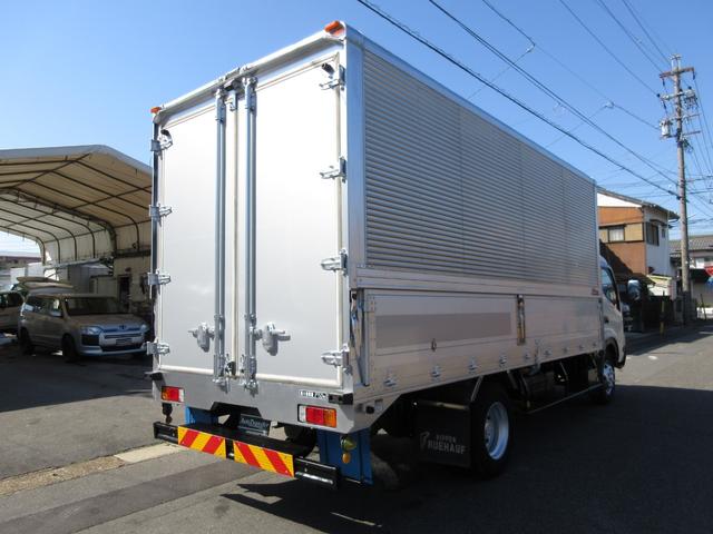 2007 Hino Dutro – thumbnail 4