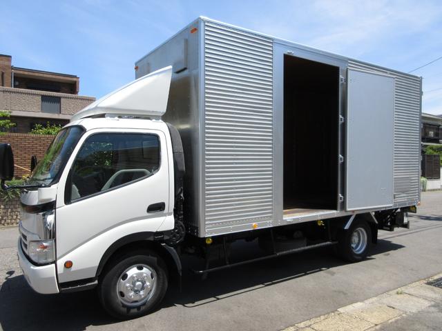 2008 Hino Dutro – thumbnail 2