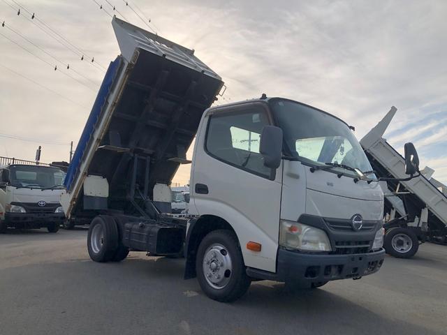 2011 Hino Dutro