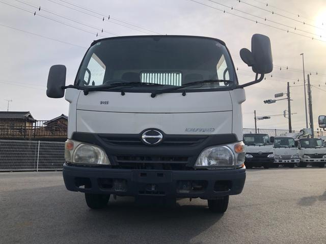 2011 Hino Dutro – thumbnail 2