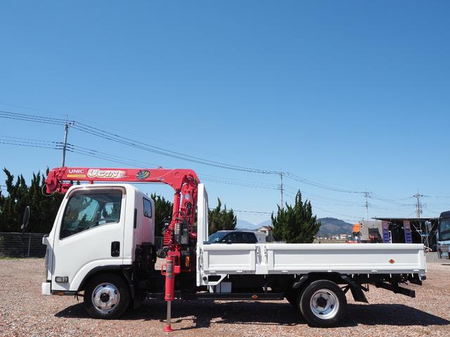 2011 Isuzu Elf – thumbnail 3