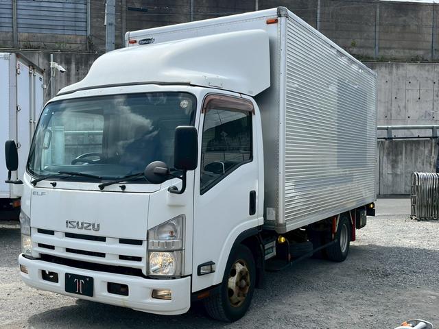 2011 Isuzu Elf – thumbnail 4