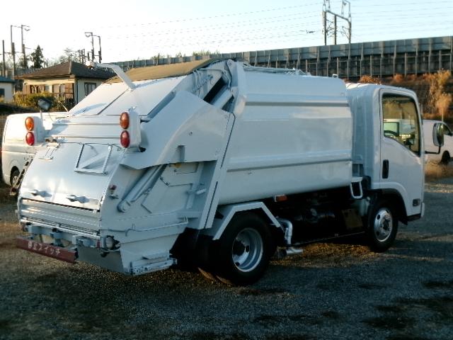 2010 Isuzu Elf – thumbnail 4