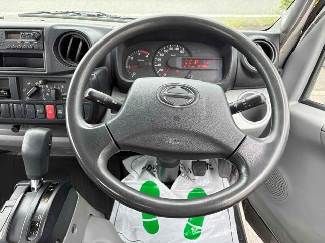 2011 Hino Dutro – thumbnail 3