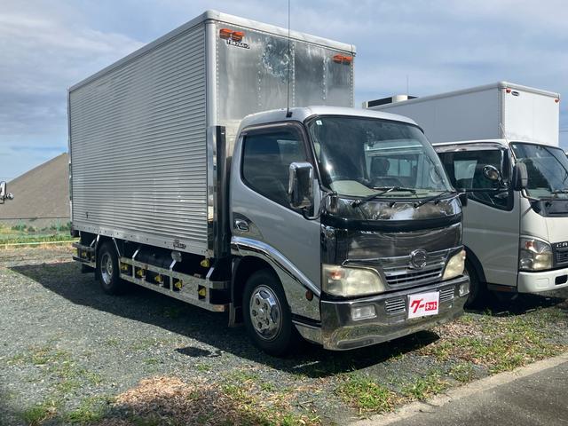 2008 Hino Dutro – thumbnail 3