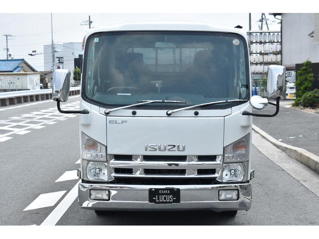 2011 Isuzu Elf – thumbnail 3