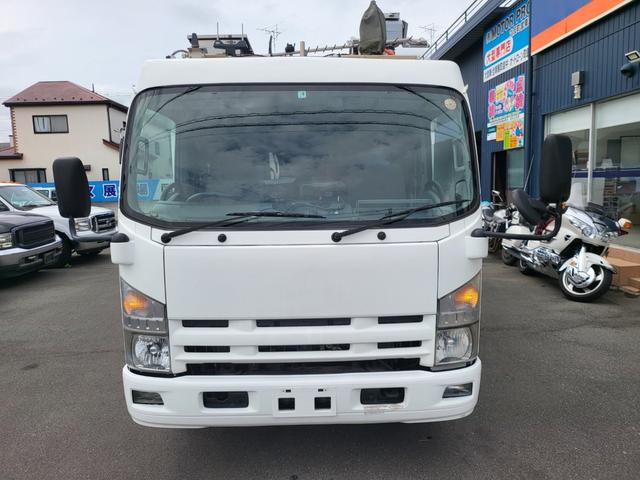 2008 Isuzu Elf – thumbnail 3
