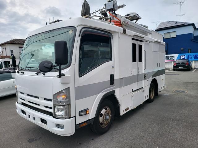 2008 Isuzu Elf – thumbnail 4