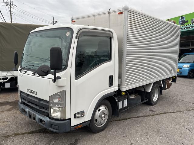 2010 Isuzu Elf