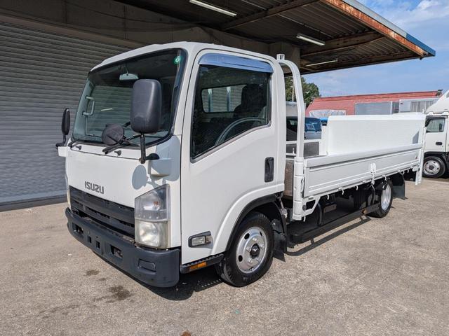 2009 Isuzu Elf – thumbnail 4