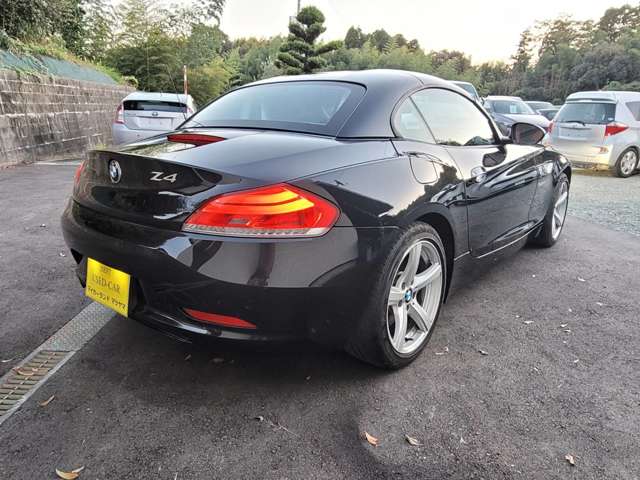 2010 BMW Z4 – thumbnail 4