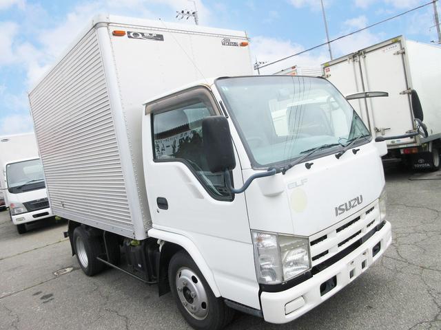 2009 Isuzu Elf – thumbnail 3