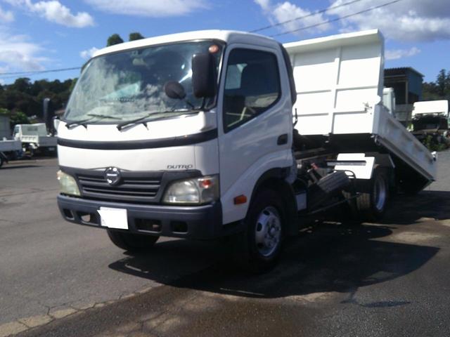 2011 Hino Dutro – thumbnail 3