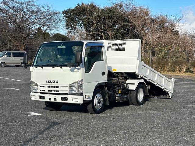 2010 Isuzu Elf