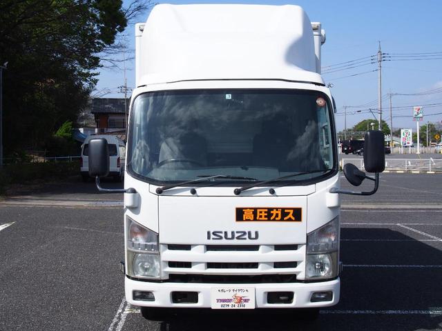 2009 Isuzu Elf – thumbnail 4