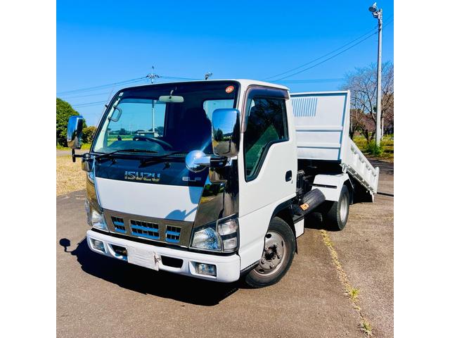 2005 Isuzu Elf – thumbnail 2