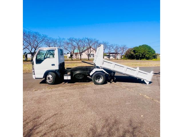 2005 Isuzu Elf – thumbnail 3