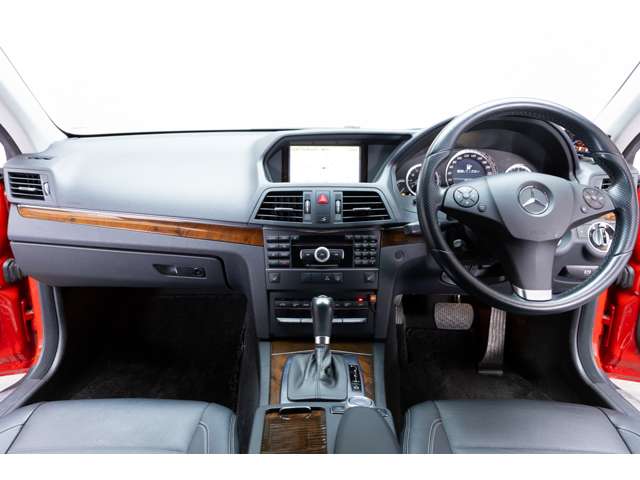 2011 Mercedes-Benz E-Class Coupe – thumbnail 2