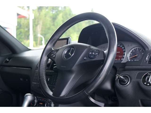 2007 Mercedes-Benz C-Class – thumbnail 3