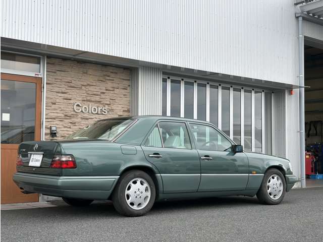 1993 Mercedes-Benz E-Class – thumbnail 2