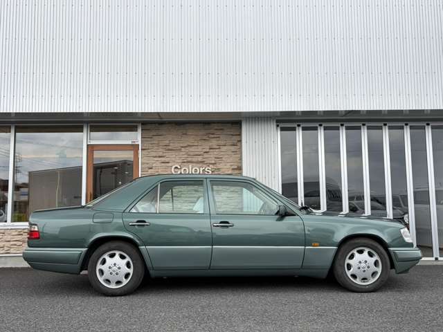 1993 Mercedes-Benz E-Class – thumbnail 4