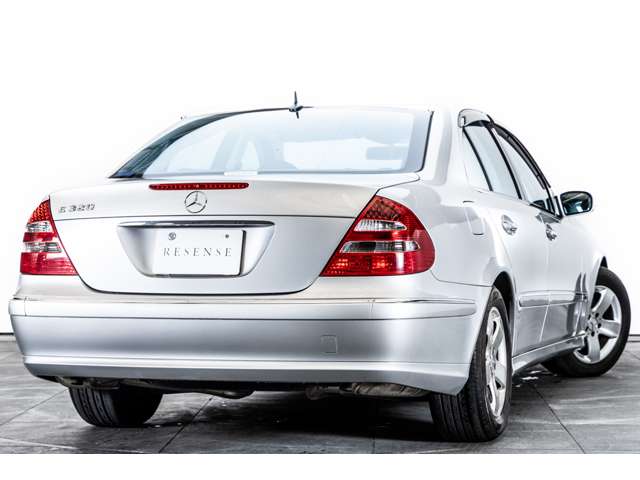 2003 Mercedes-Benz E-Class – thumbnail 3
