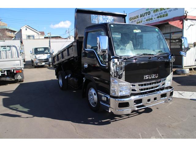 2010 Isuzu Elf – thumbnail 4
