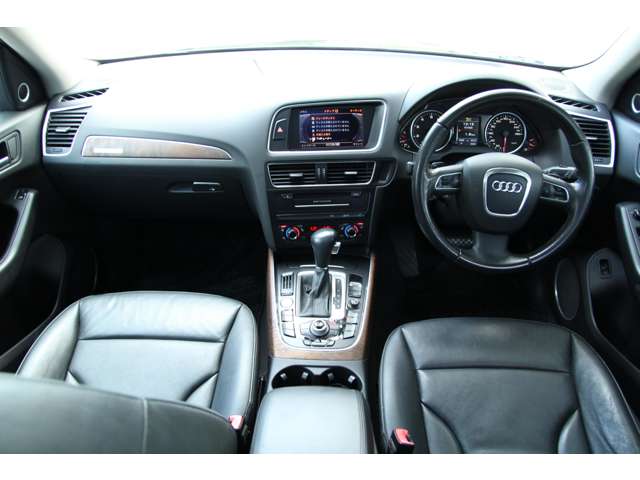 2011 Audi Q5 – thumbnail 2