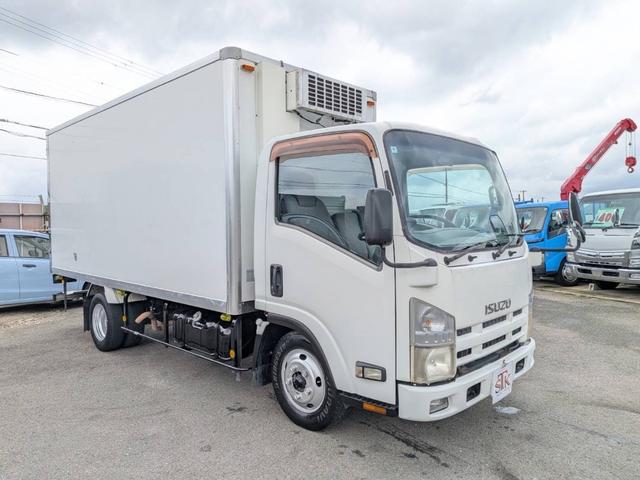 2011 Isuzu Elf – thumbnail 2