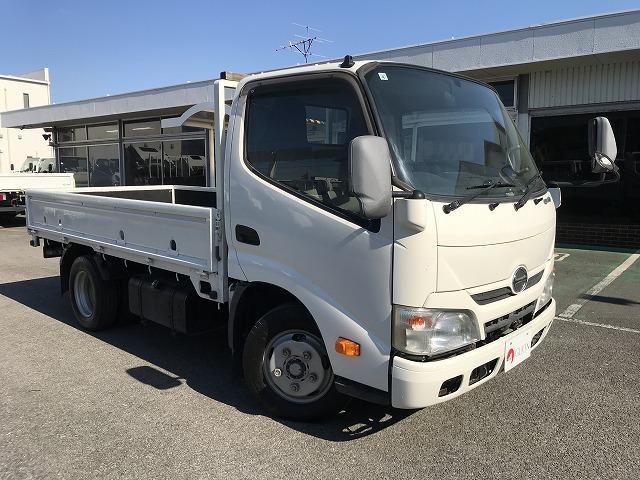 2011 Hino Dutro – thumbnail 3