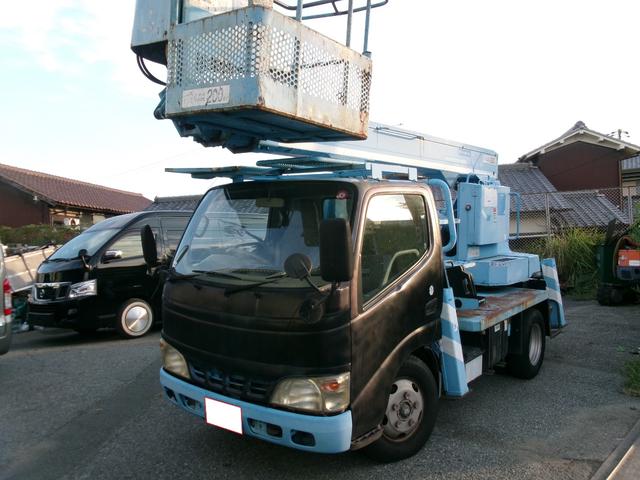 2003 Hino Dutro – thumbnail 2