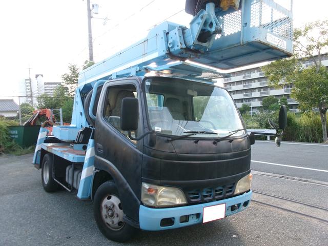 2003 Hino Dutro – thumbnail 4