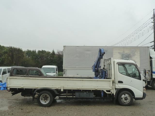 2003 Hino Dutro – thumbnail 4