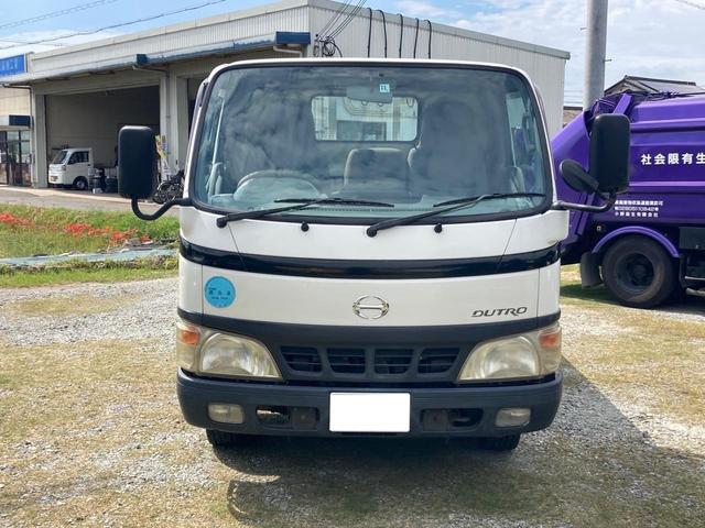 2004 Hino Dutro – thumbnail 2