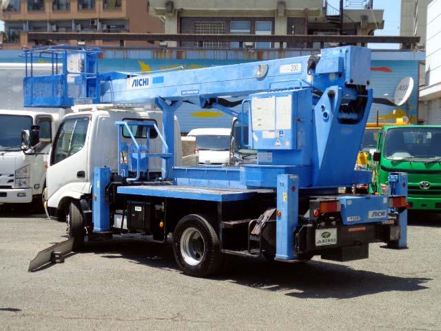 2008 Hino Dutro – thumbnail 2