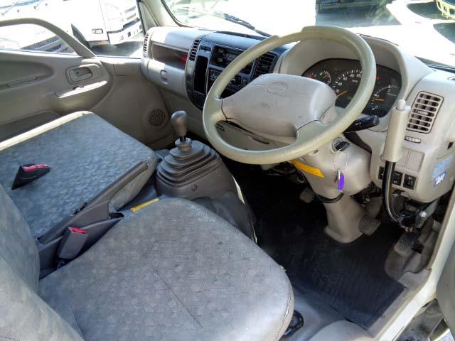 2008 Hino Dutro – thumbnail 3
